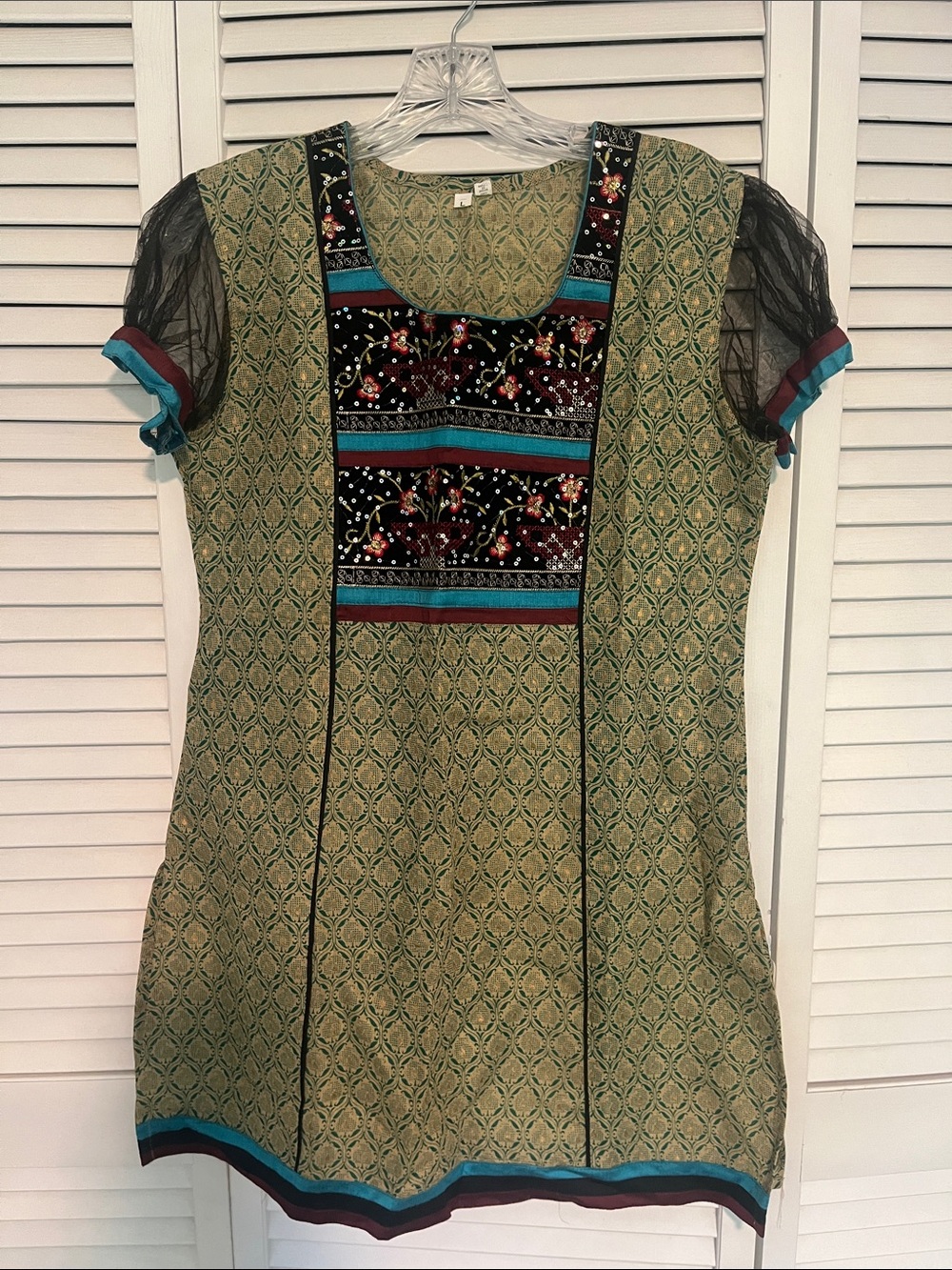 Embroidered Green & Black Ethnic Tunic
